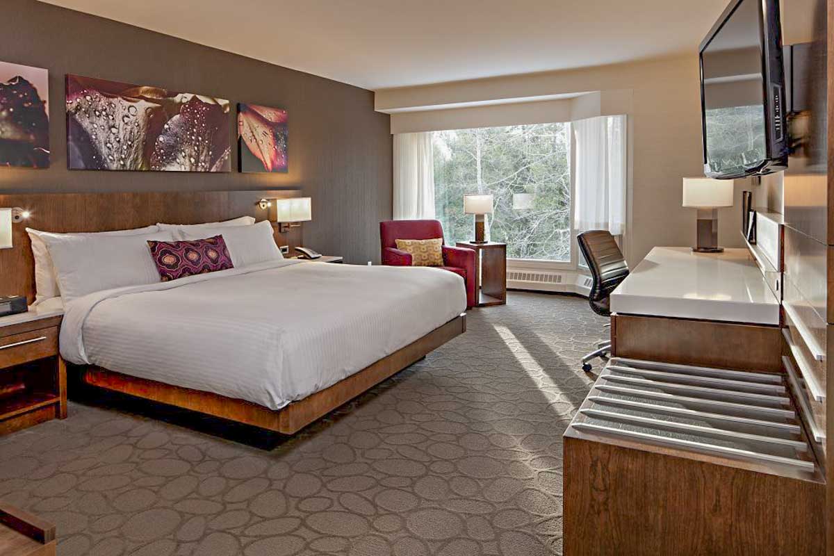 Crosswaters Resort Kananaskis room