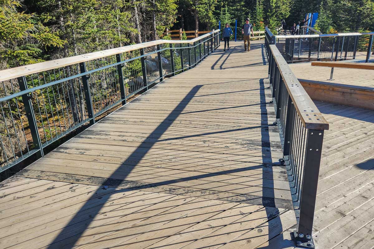 Pathway that is wheelchair friendly at Peyto Lake Viewpoint in Banff National Park, Canada