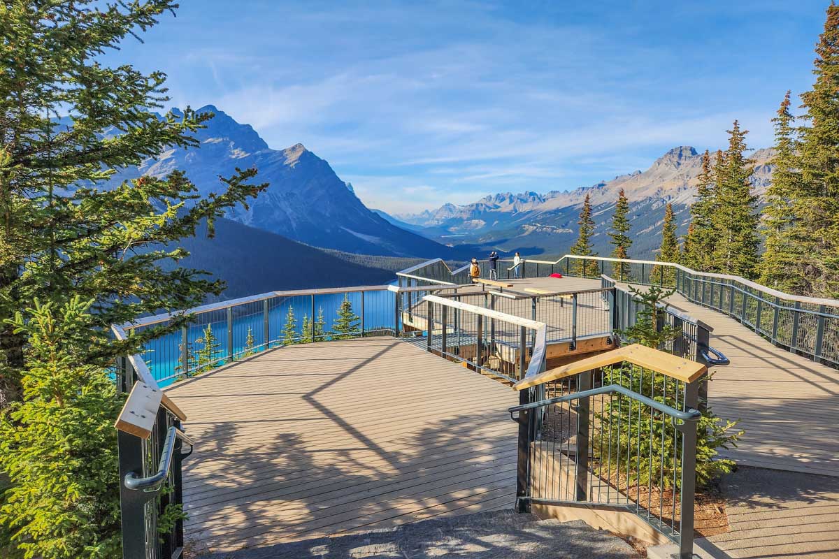 Peyto Lake Viewpoint in Banff National Park