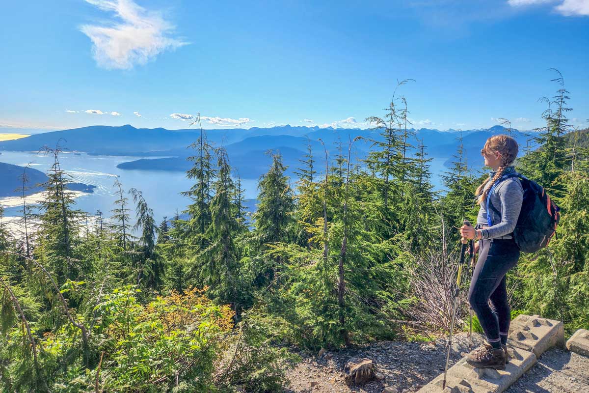 Bailey stands at Bowen Lookout overlooking the ocean near Vancouver, Canada