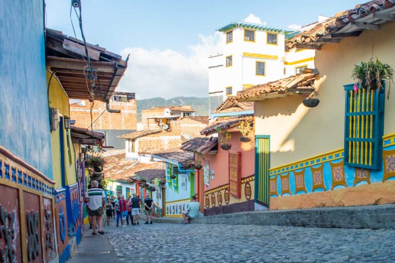 Calle del Recuerdo, Guatape