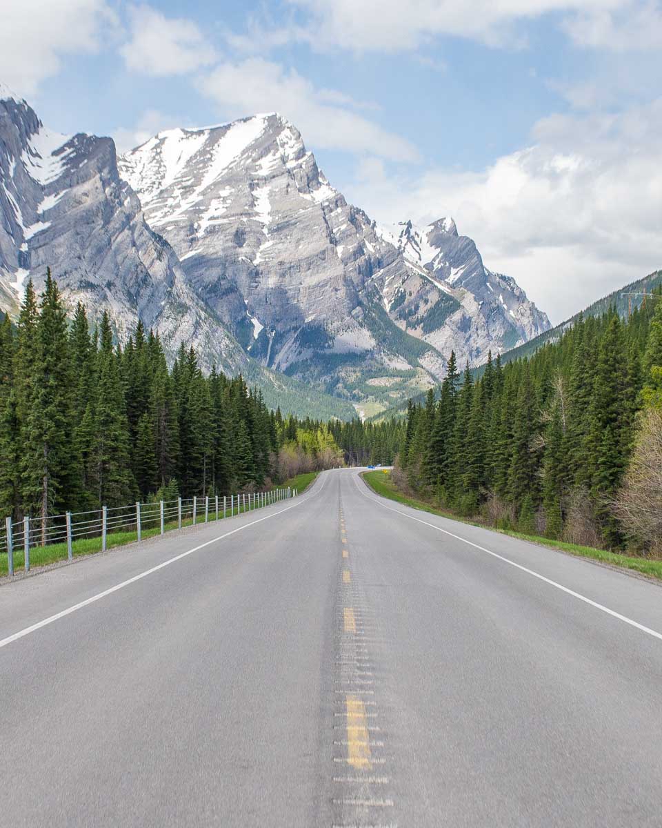 Stunning highway through the Kananaskis in Alberta