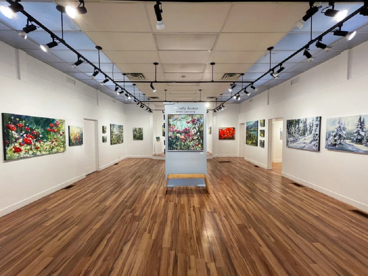 inside of the Revelstoke Visual Arts Centre