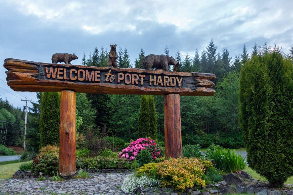 wooden welcome to Port Hardy sign