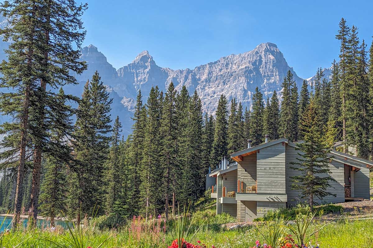 Moraine Lake Lodge in Banff National Park