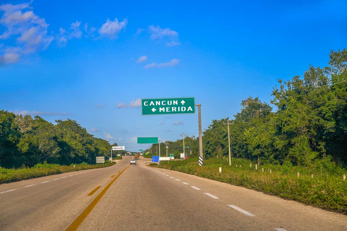 road between Cancun and Tulum
