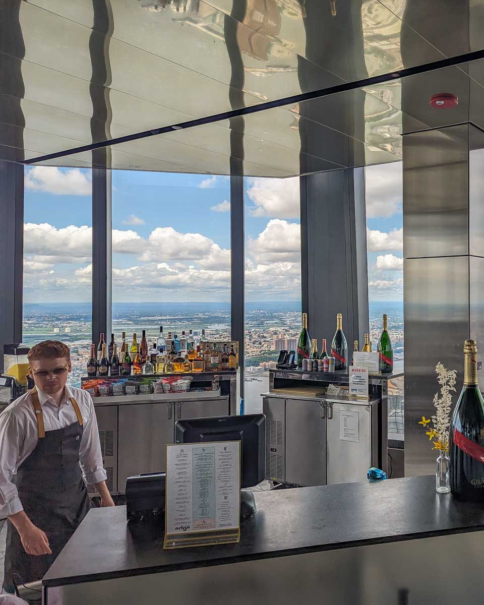 The bar at the Edge NYC