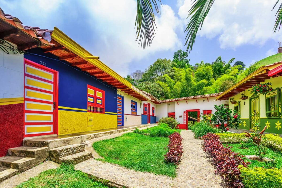 Colorful buildings in Jerícó Colombia