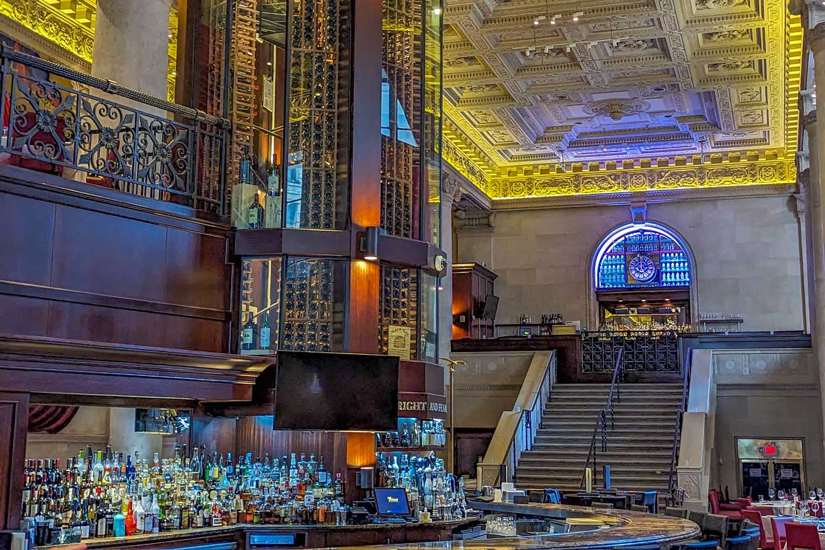 The inside of Del Friscos in Philadelphia