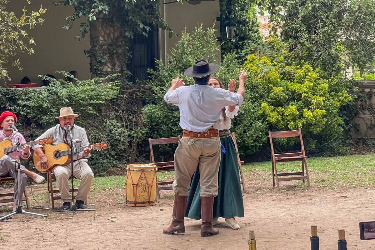 Gauchos dance on a tour from Buenos Aires