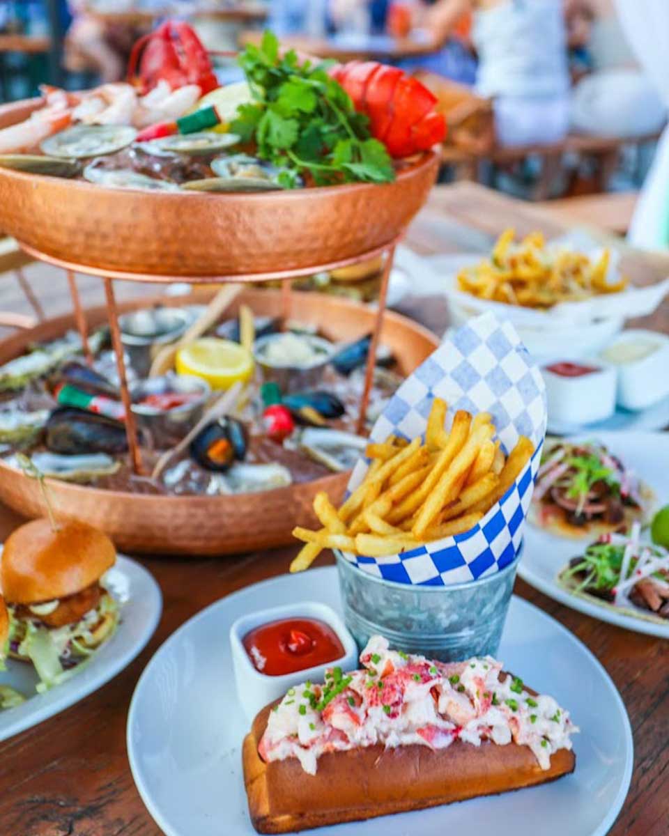 Food at Watermark on Peri 15 in New York City in summer