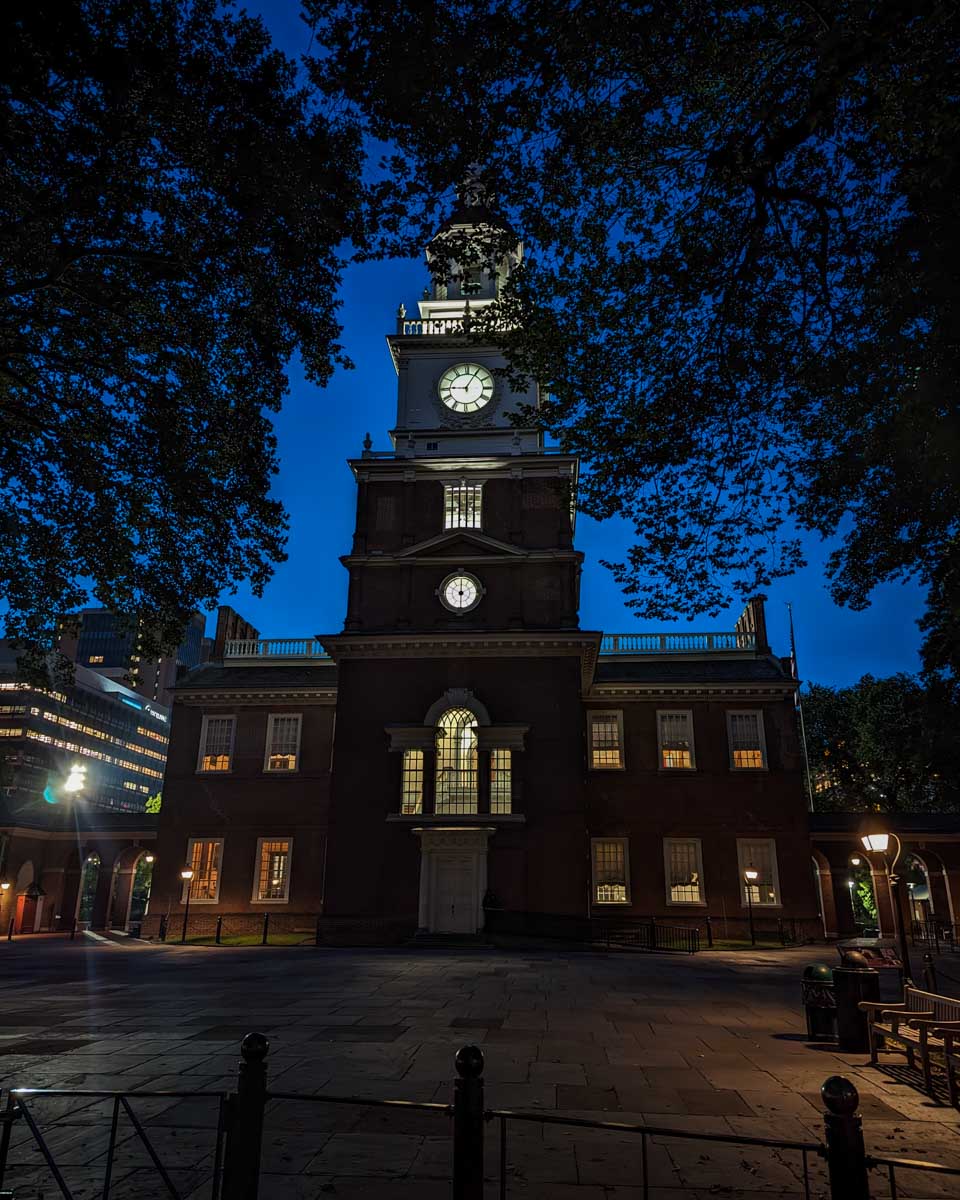 independence Hall at night in Philadelphia, USA