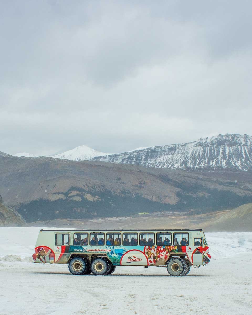 Athabasca-Glacier-vehicle-sits-on-the-glacier-1