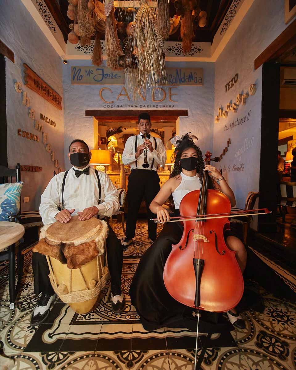 Live muscic at Restaurante Candé