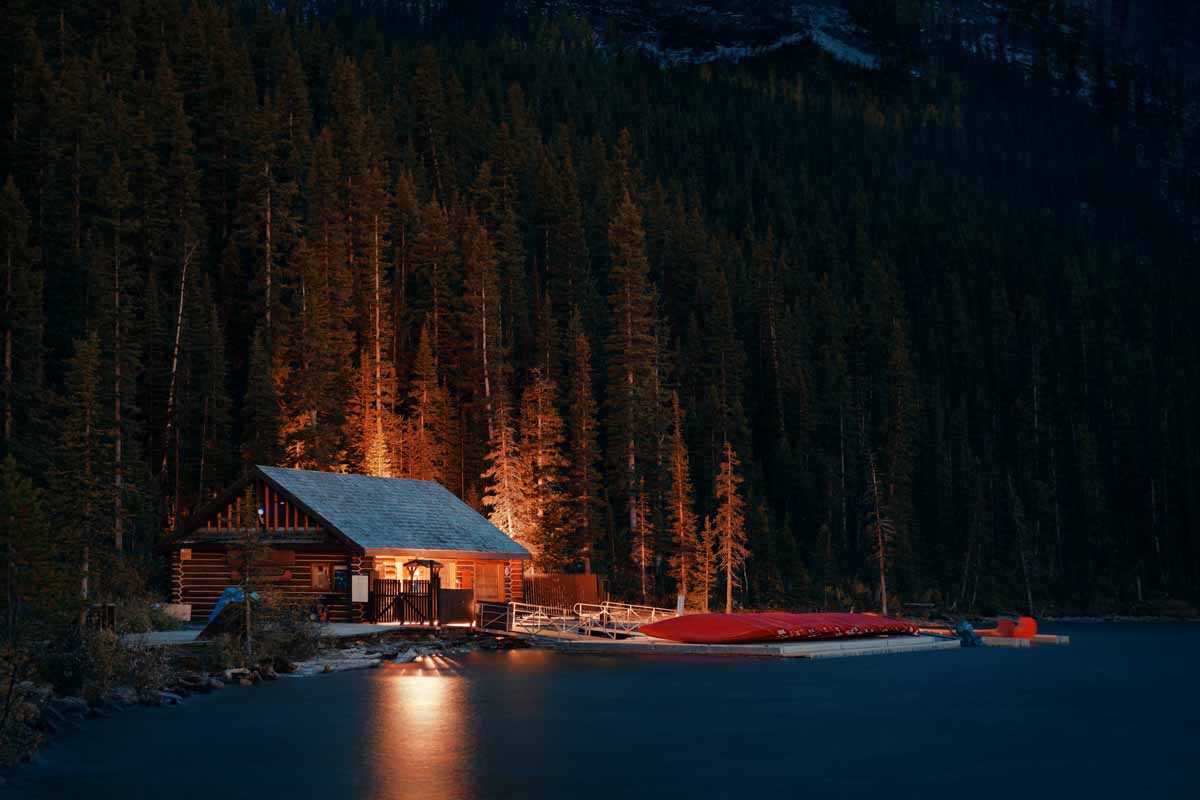 Lake Louise boathouse at night