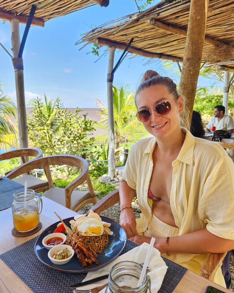 Bailey eats lunch at AMARTA Penida on a tour to Nusa Penida Bali