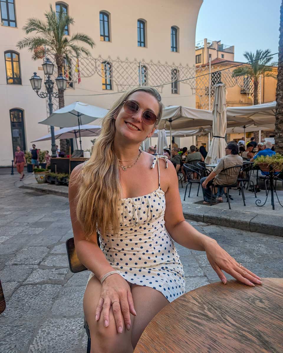 Bailey in Piazza Duomo Cefalu Italy