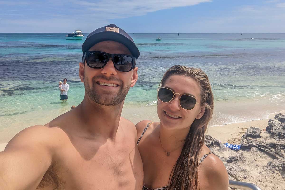 Daniel and Bailey pose on the beach in Sri Lanka