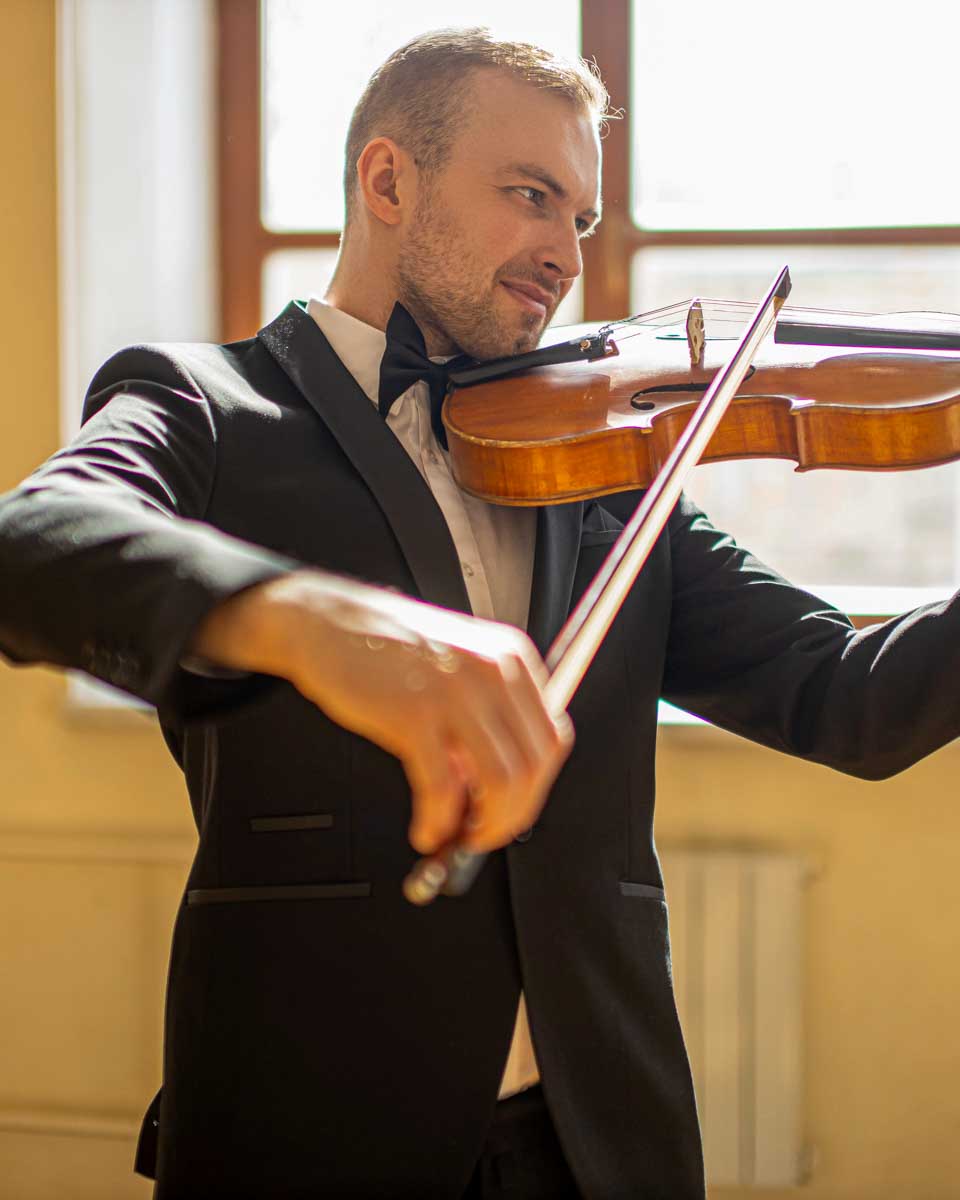 A man plays the violin during a dinner concert in Salzburg Austria