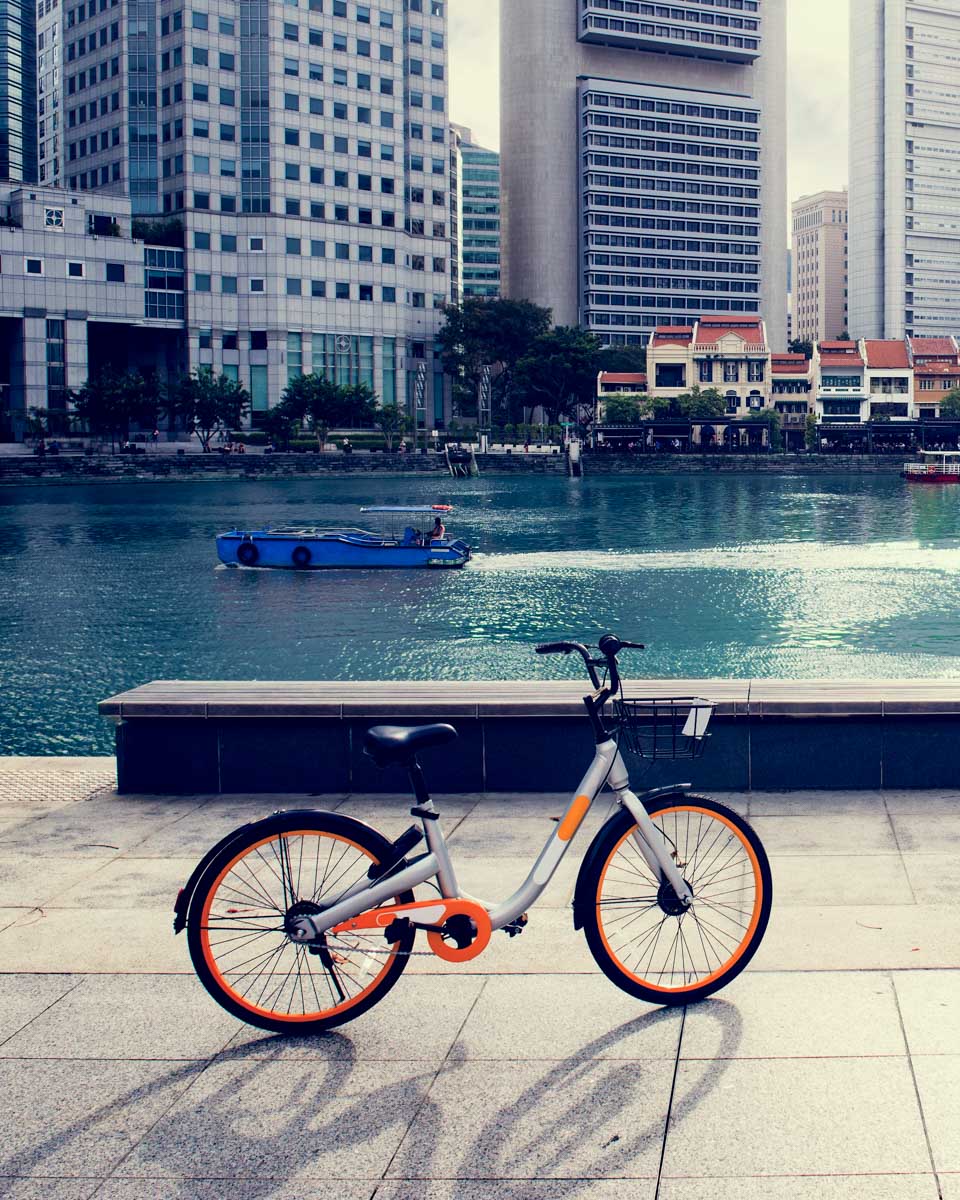 A bicycle by the water in Singapore on a tour