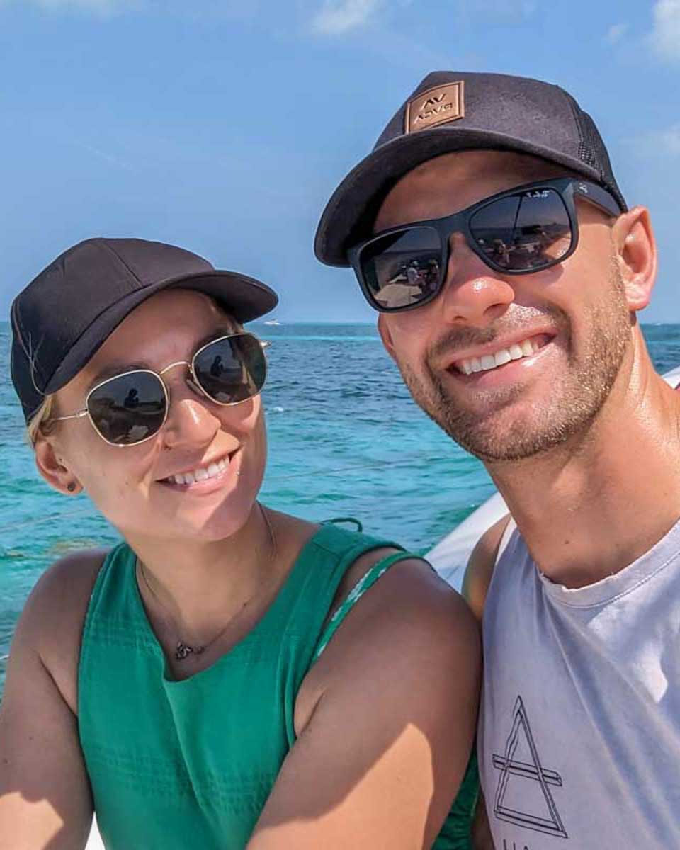 Daniel-and-Bailey-take-a-selfie-on-a-boat-cruise-in Aruba