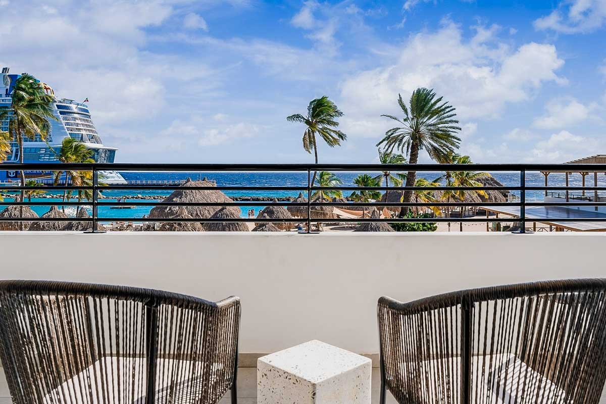 Mangrove Beach Corendon Curacao All-Inclusive Resort, Curio by Hilton (Willemstad, Curaçao) hotel in Curacao