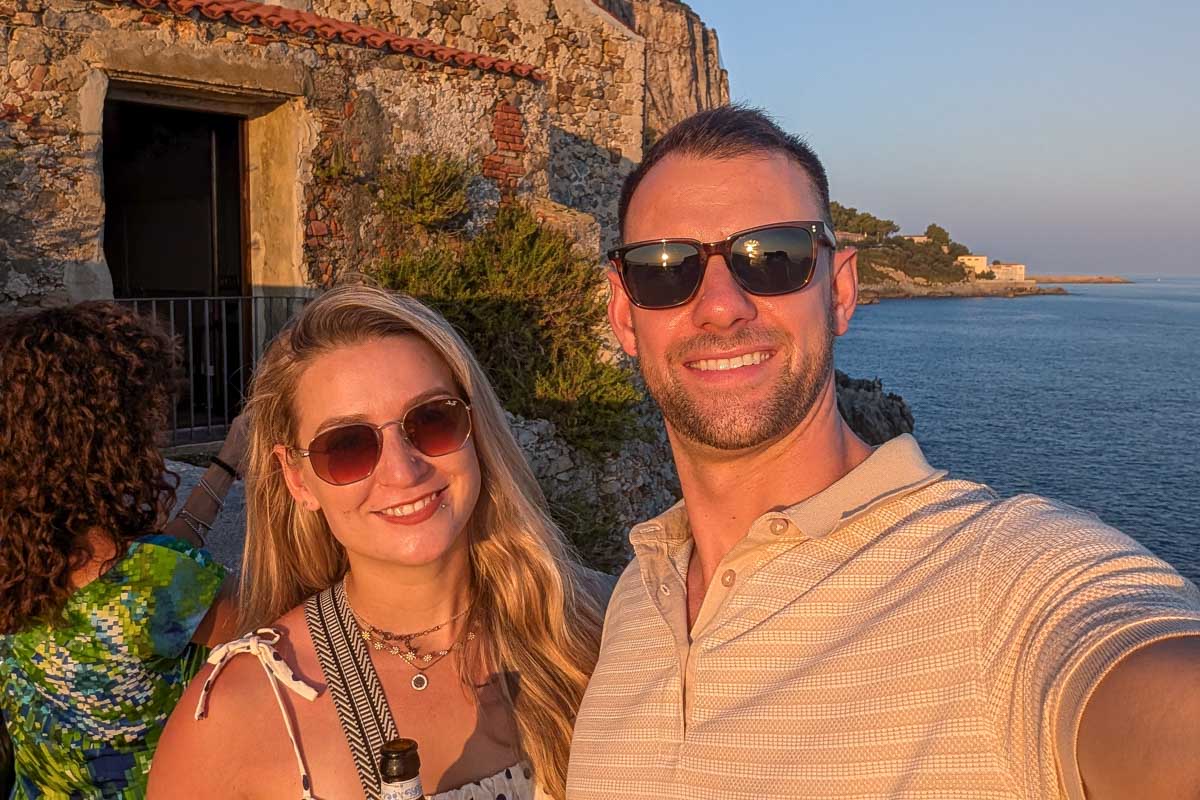 Bailey-and-Daniel-take-a-selfie-on-the-coast-of-Italy near Sorrento