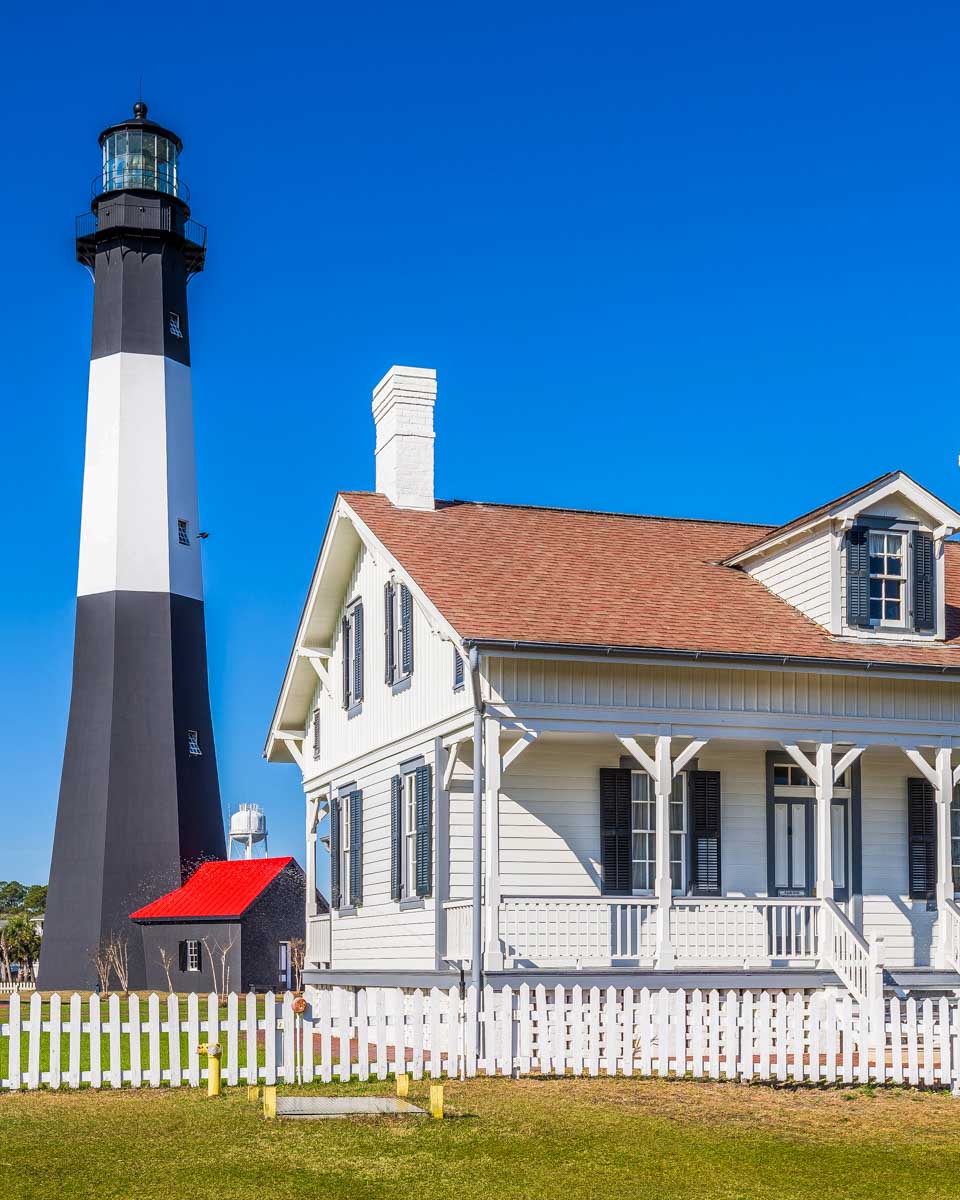 Tybe Island Light House seen on a tour from Savannah Georgia