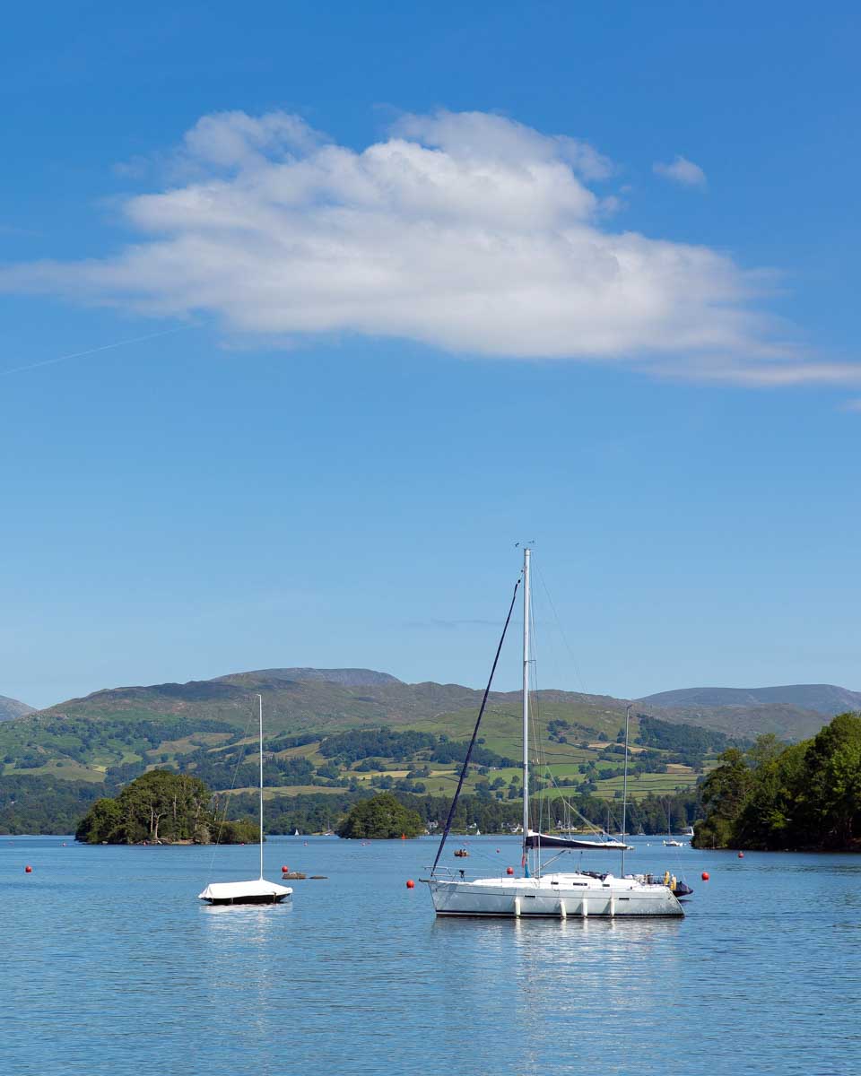 Bowness on Windermere seen on a tour from Liverpool England.jpg