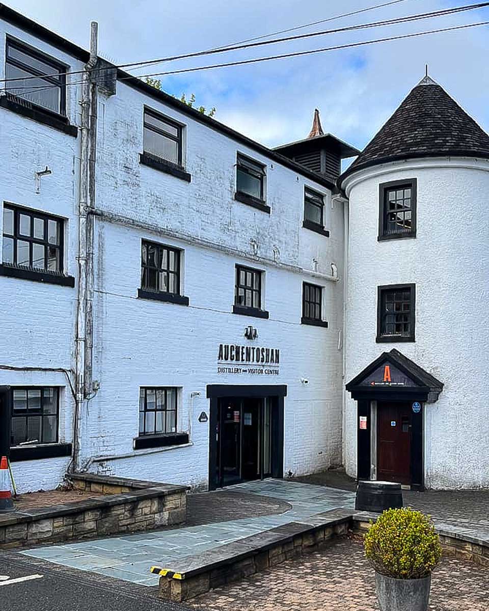 One of the distilleries we visited on a tour from Glasgow with Serca Tours