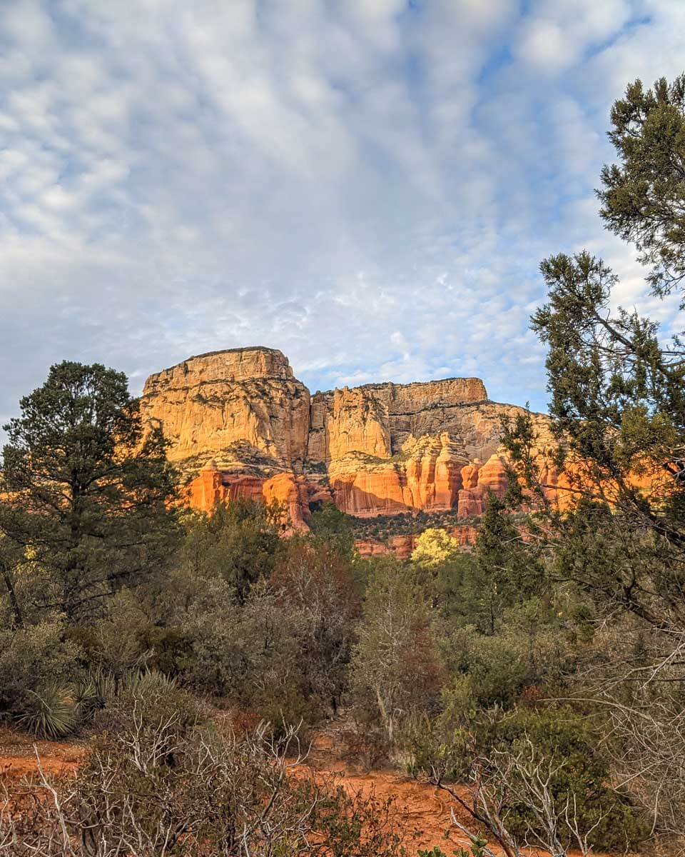 The Sedona red rocks seen on a 4x4 jeep tour from Sedona Arizona