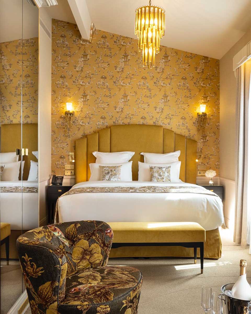 A hotel room at the Manolita Paris hotel