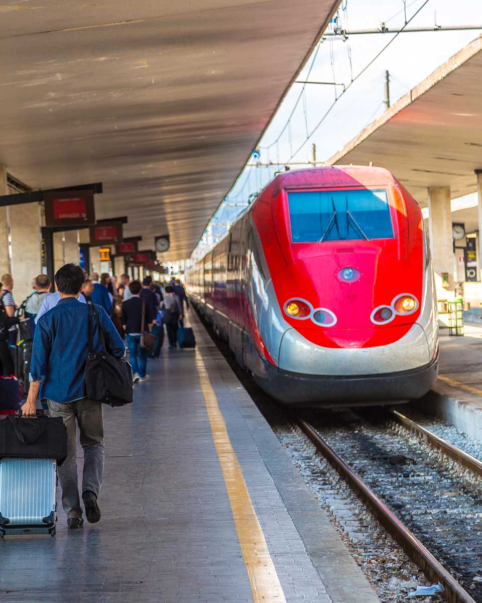 A-train-in-the-metro-in-Naples Italy