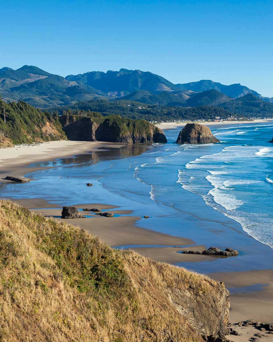 Cannon beach seen on a tour from Portland Oregon