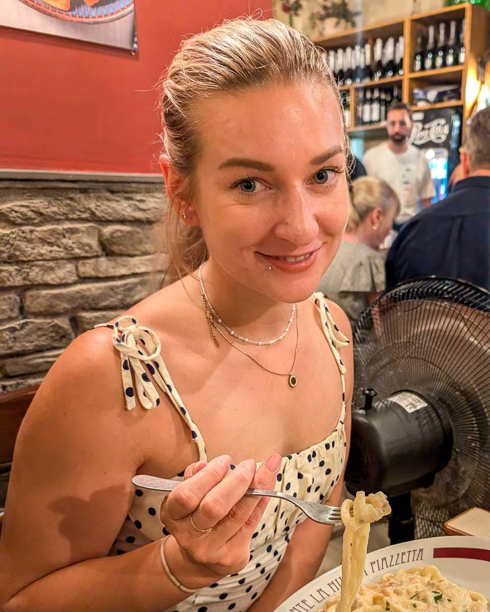 Food-tour-Venice-Italy-Bailey-pasta-noodles