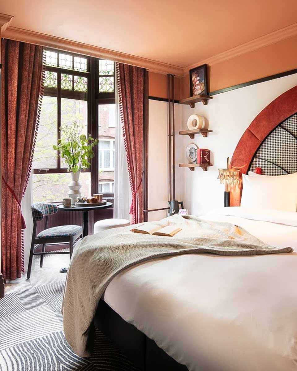 Jan Luyken Amsterdam Hotel room
