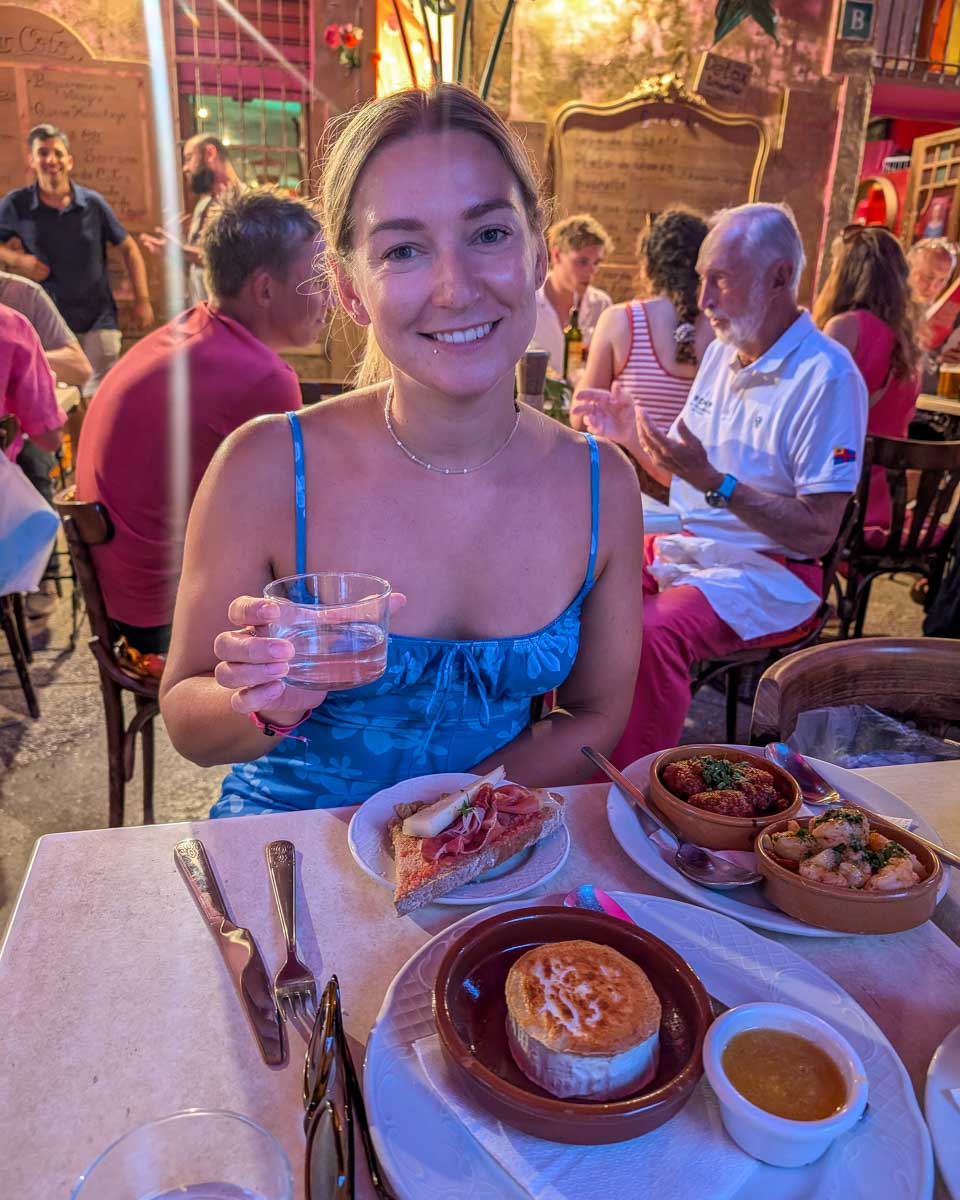 Bailey-eats-dinner-in-Seville Spain