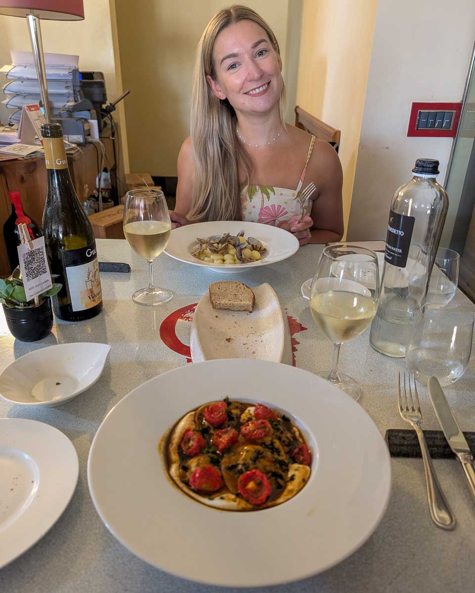 Bailey-eats-dinner-iwith-wine-in-Glasgow