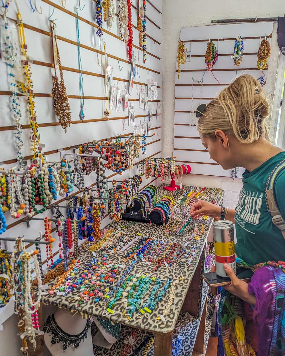 Bailey-shops-at-Tlaquepaque Arts & Shopping Village in Sedona Arizona