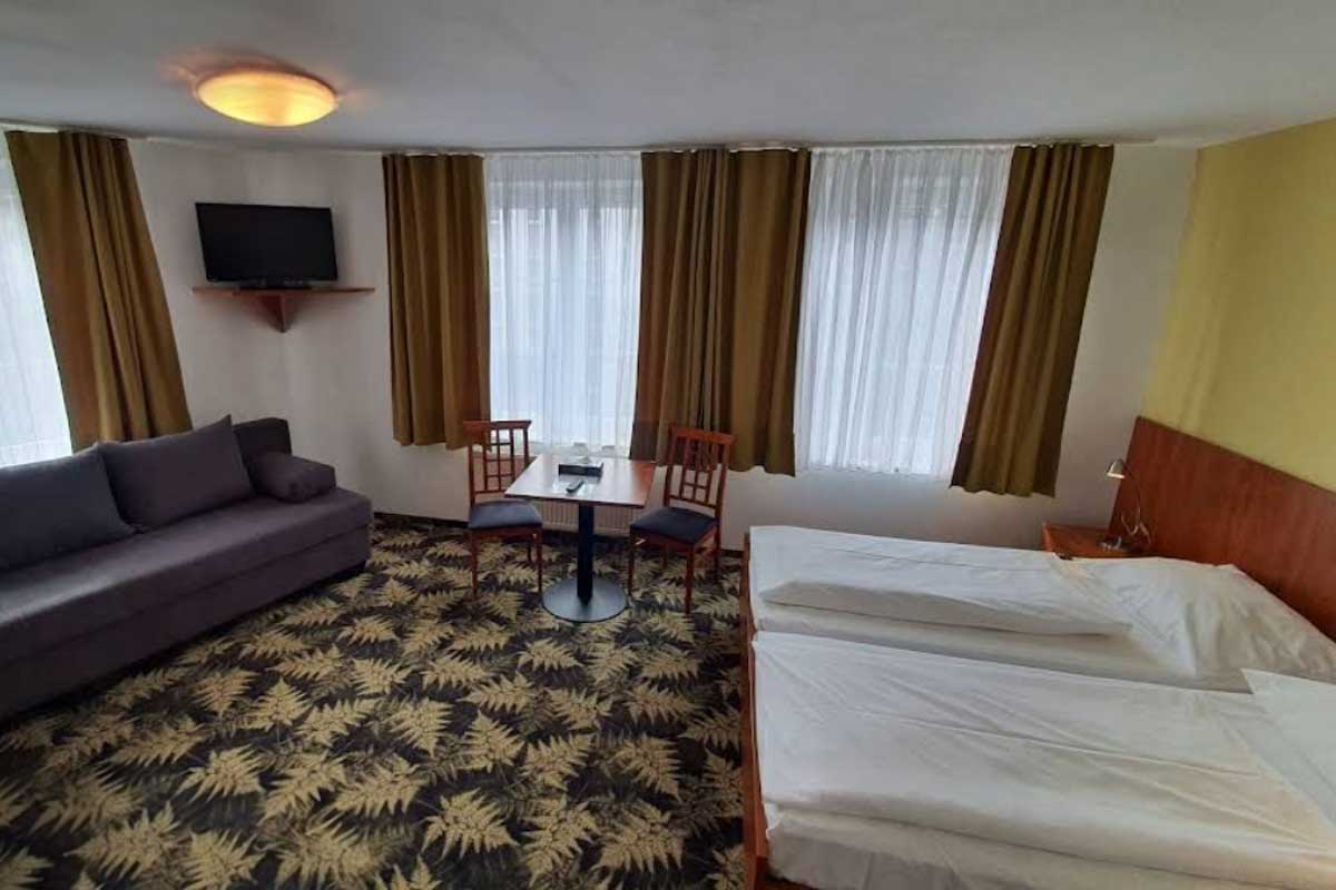 Hotel Der Tannenbaum in Munich Germany