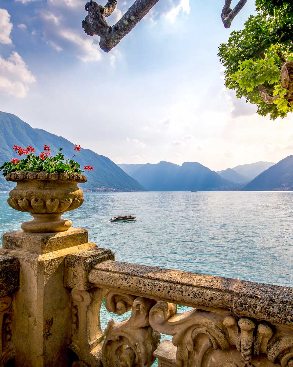 Lake-Como-seen-from-Como Italy