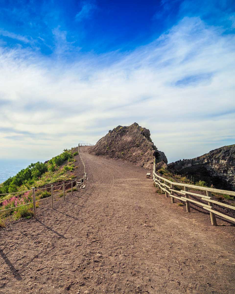 Part-of-the-path-around-Mount-vesuvius-in-Rome-Italy