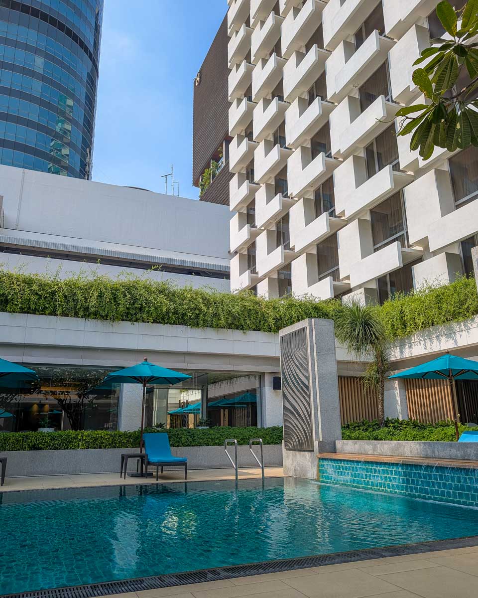 The Holiday Inn Bangkok by IHG where Daniel and Bailey stayed in Bangkok Thailand (2)