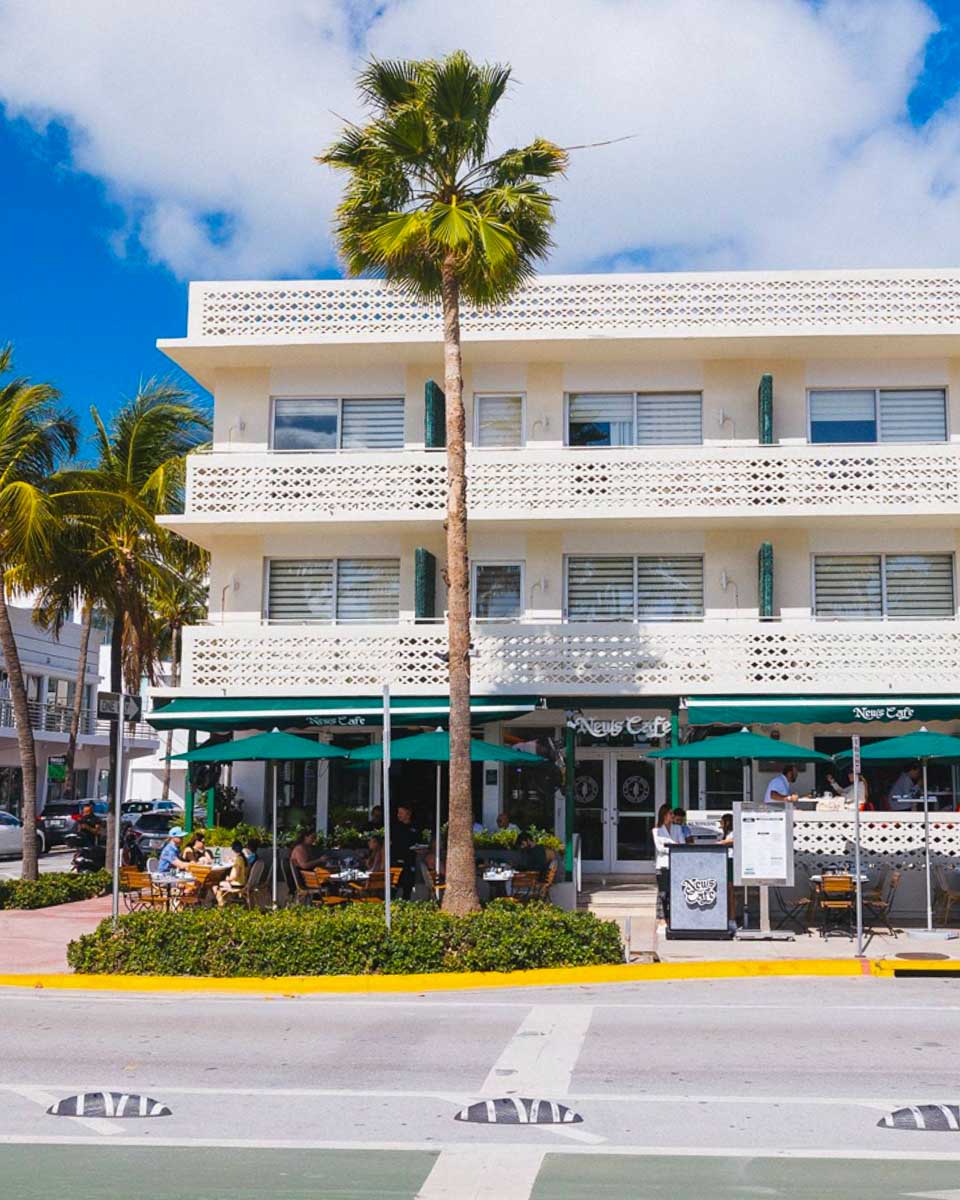 News Cafe in Miami Florida 1