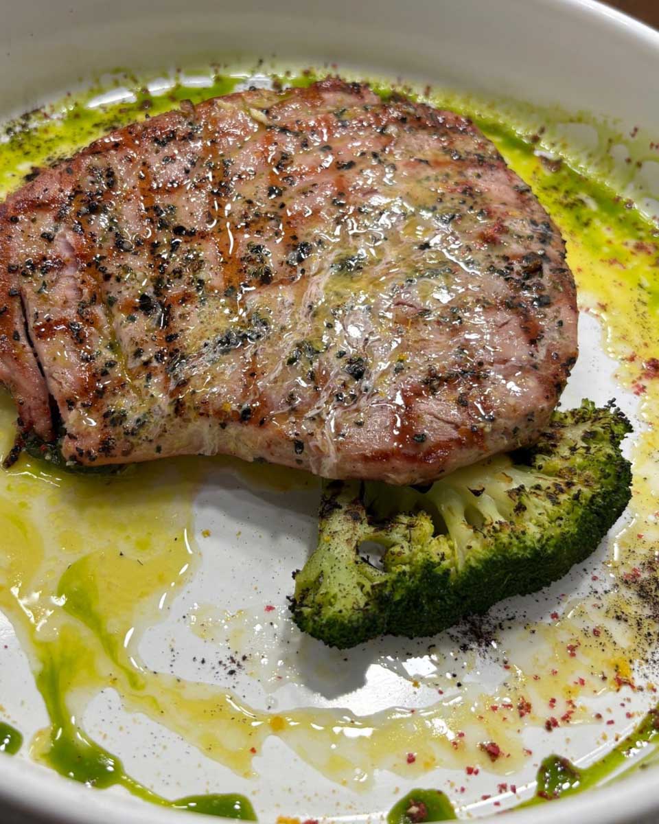 PELICAN in Mykonos Greece (2)