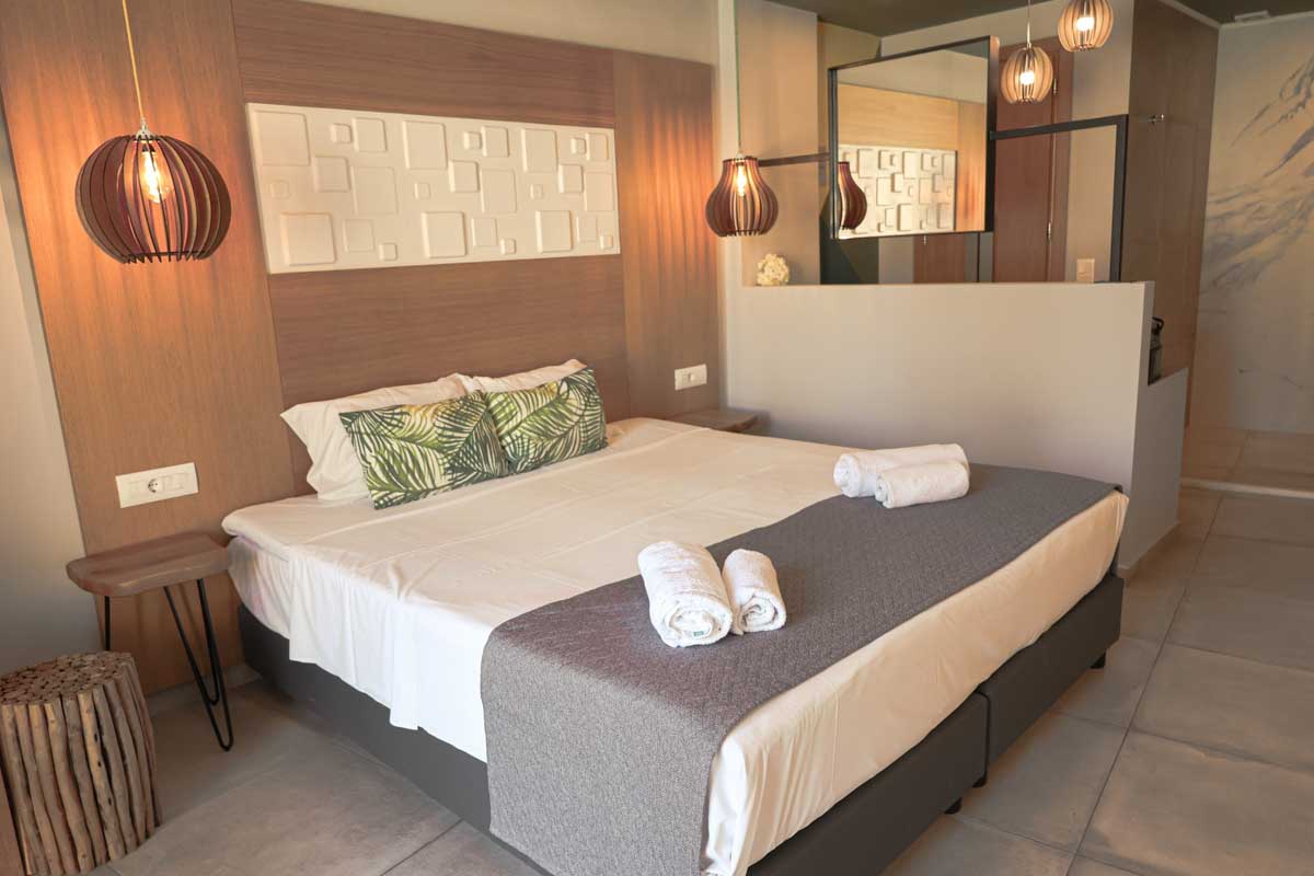 Sunshine Hotel in Crete Greece