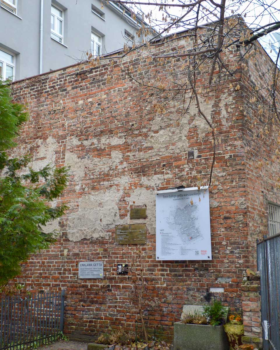 Remains-of-the-Jewish-ghetto-in-Warsaw-Poland on a tour from Krakow