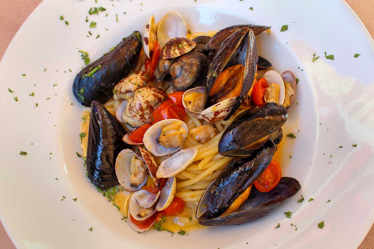 Seafood-pasta-eaten-in-Chicago Illinois