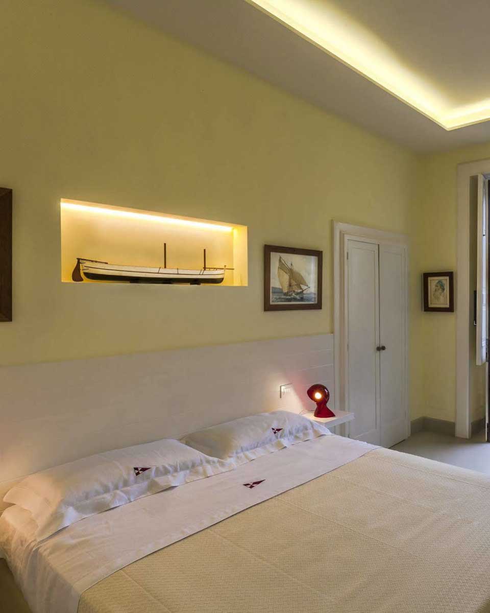 Yacht Club Capo Cervo Suites B&B in Sorrento Italy (1)