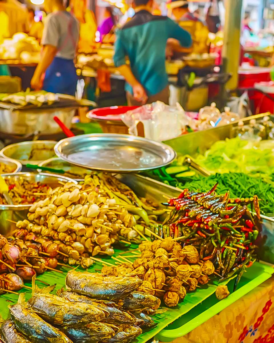 A-street-food-market-in-Chiang Mai-Thailand